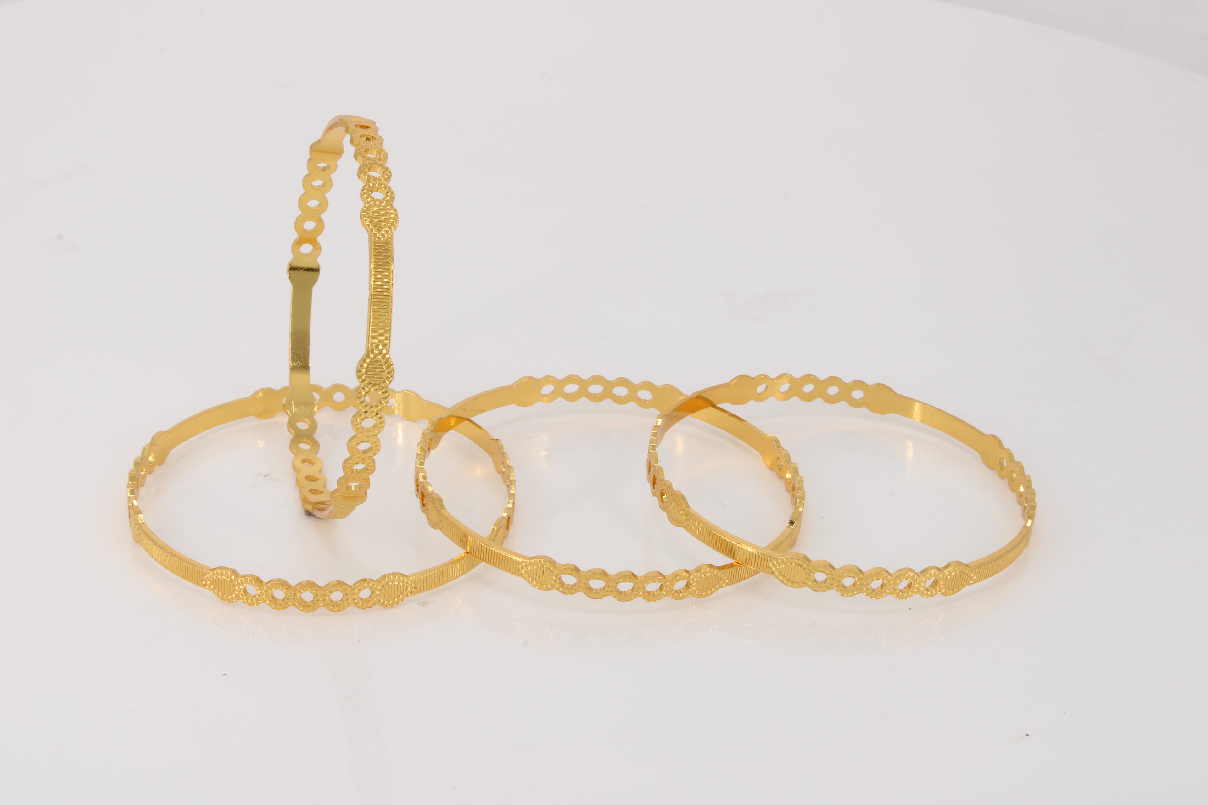 ELEGANTE GOLD PLATED CNC BANGLE
