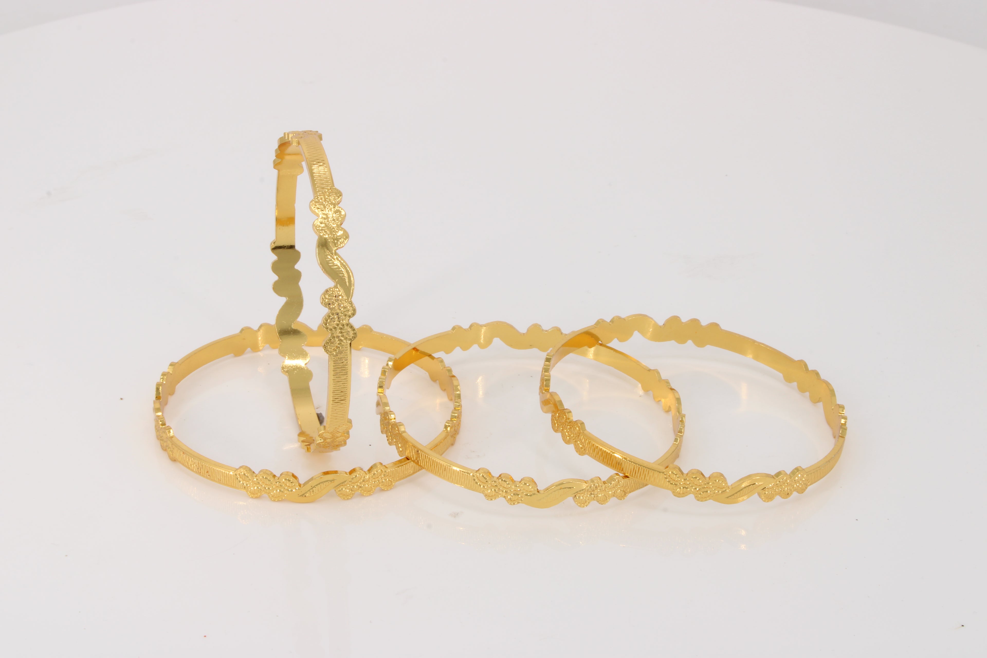 AVYRA LUXE GOLD PLATED CNC BANGLES