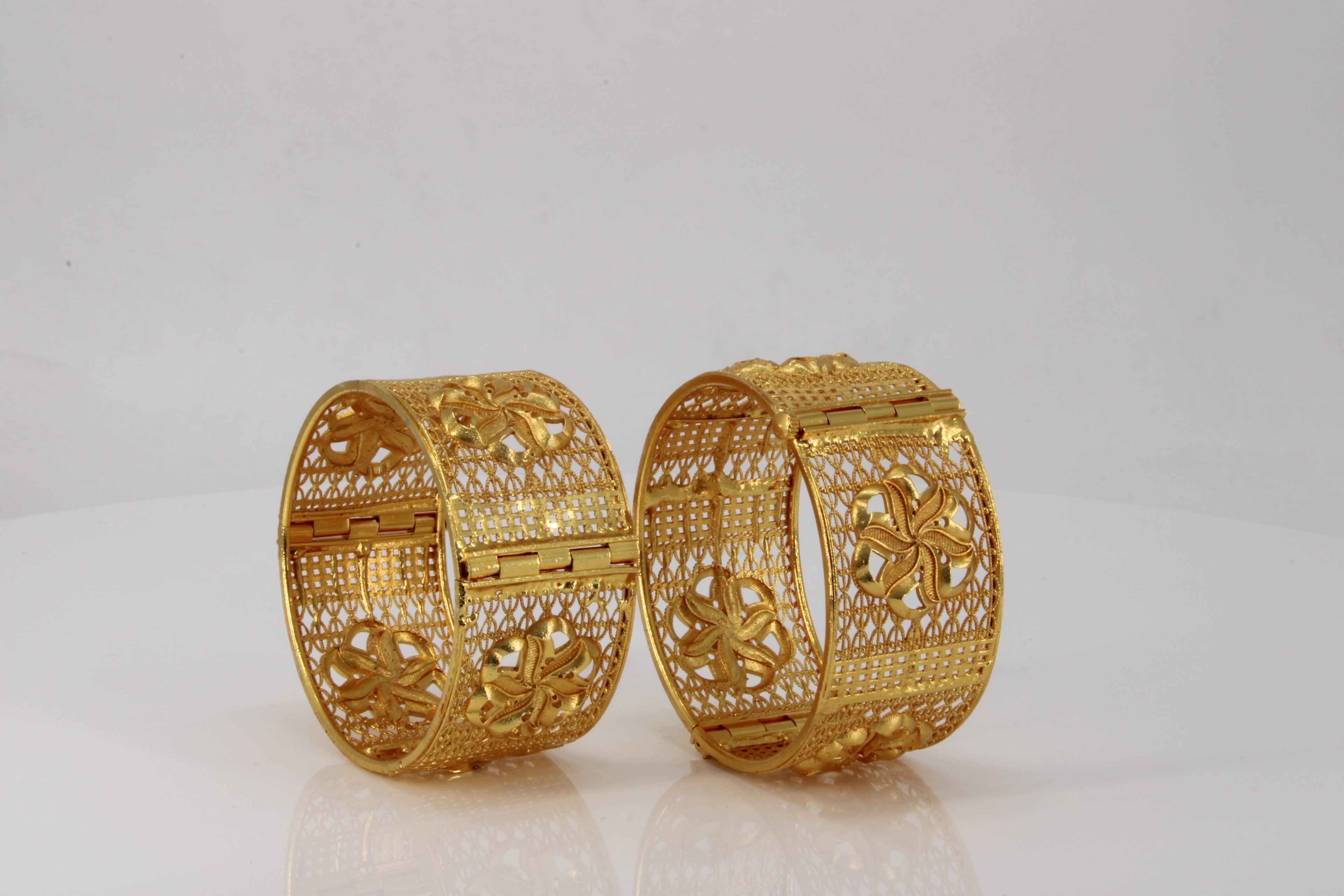 Antique Aura Bangles