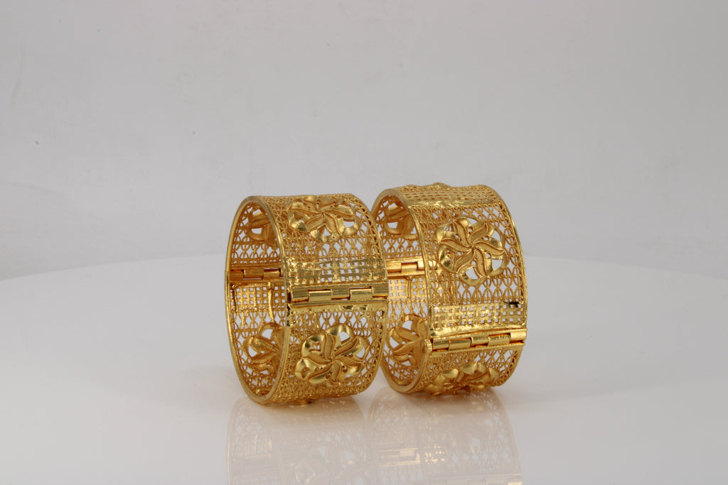 Antique Aura Bangles