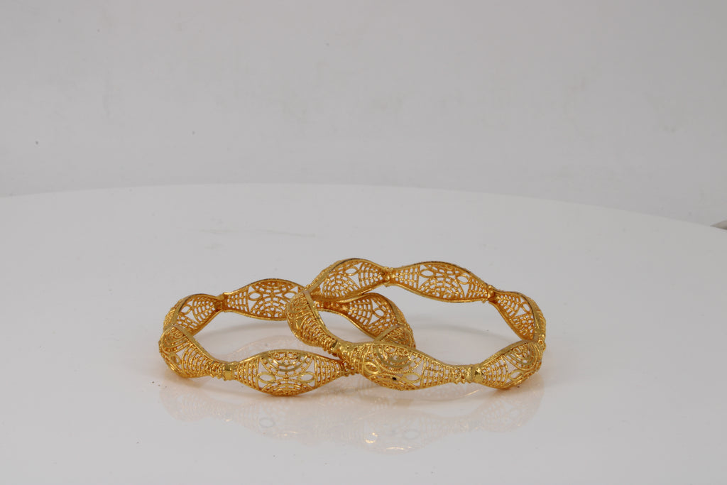 Serpentine Style Cuffs