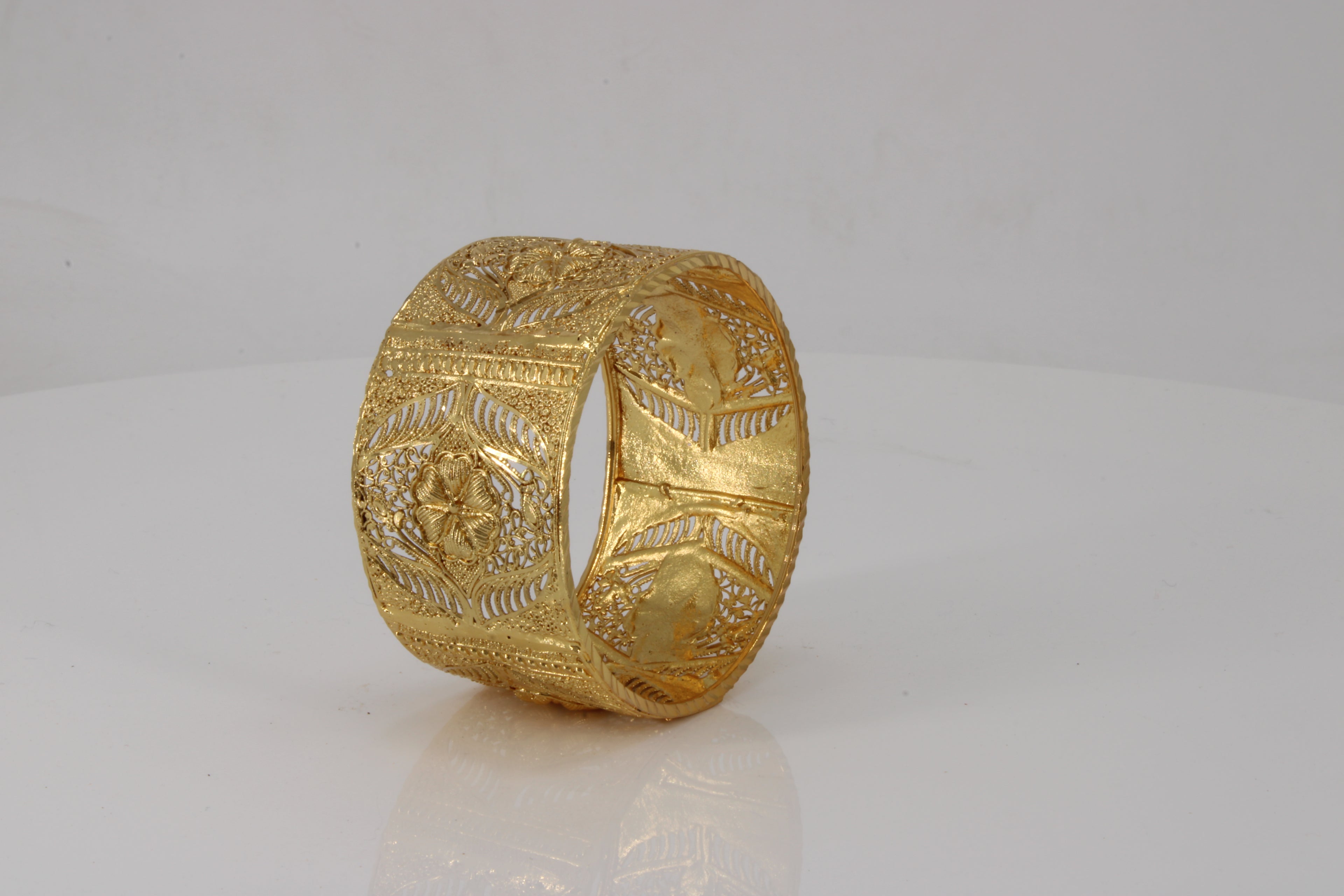Antique Bandhel Bangles