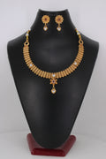raditional Neck Fit Necklace Set