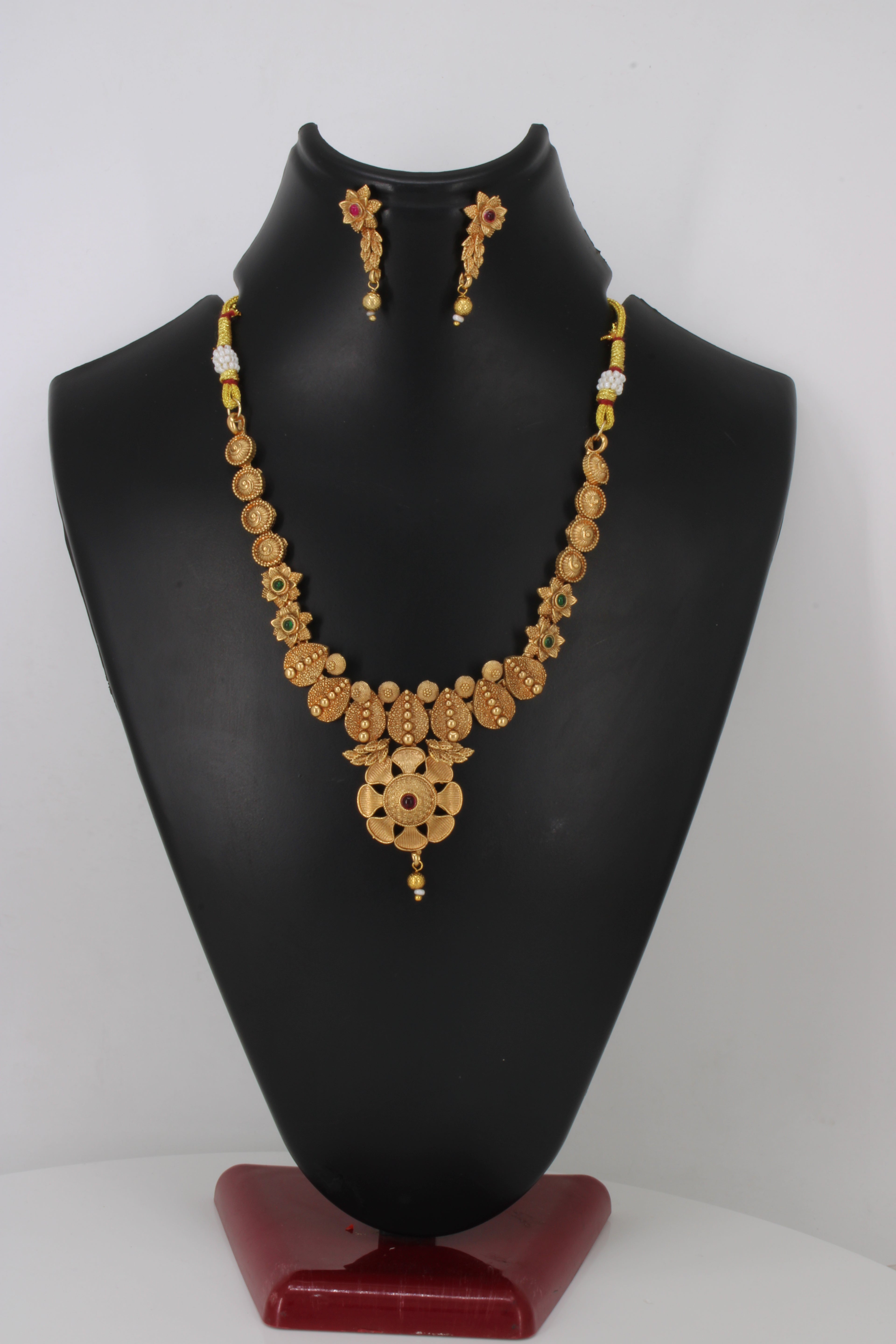 Alloy Brown Jewellery Set