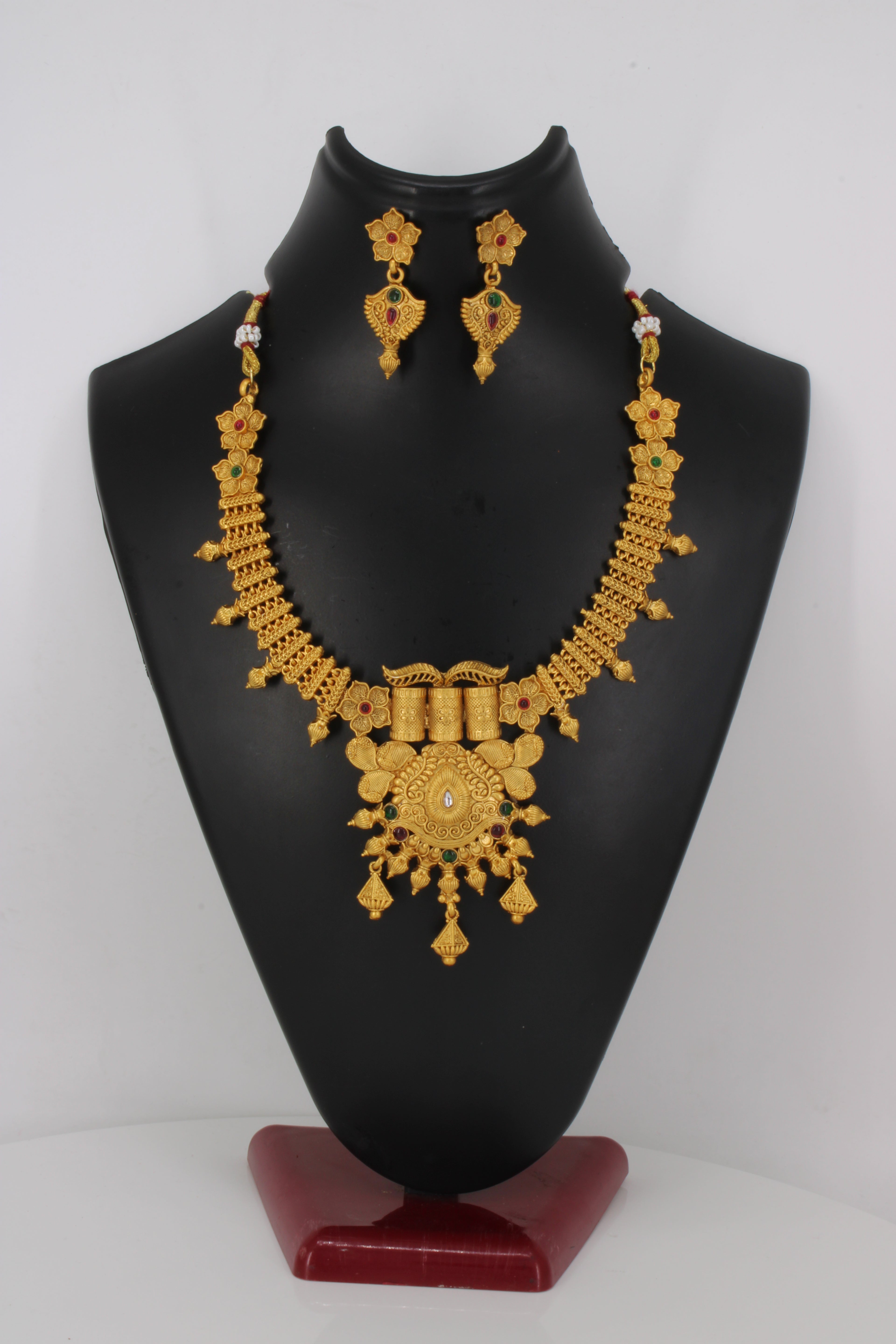 The Golden Hasli Set