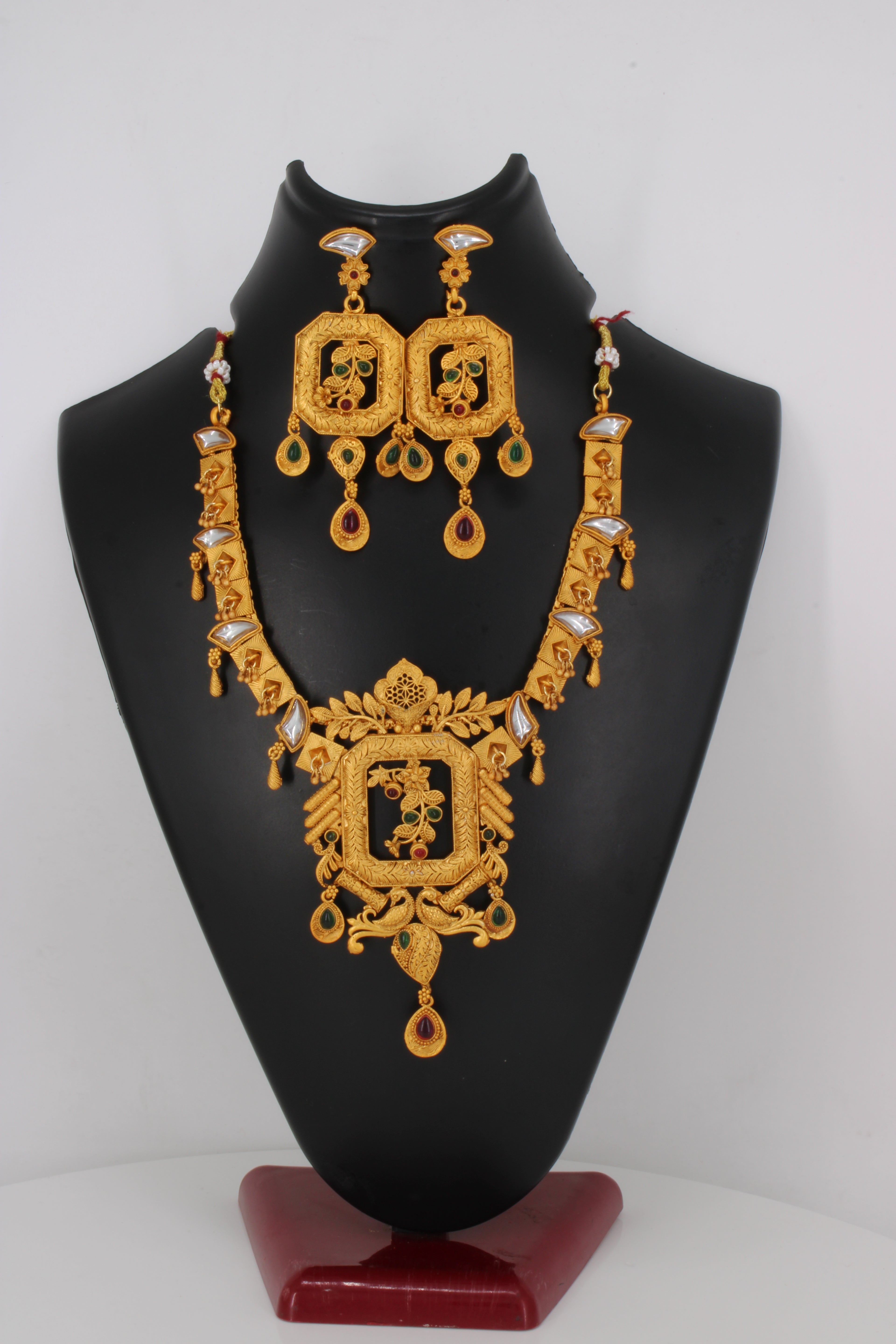Gold Plated Pota and Beads Temple Necklace Set