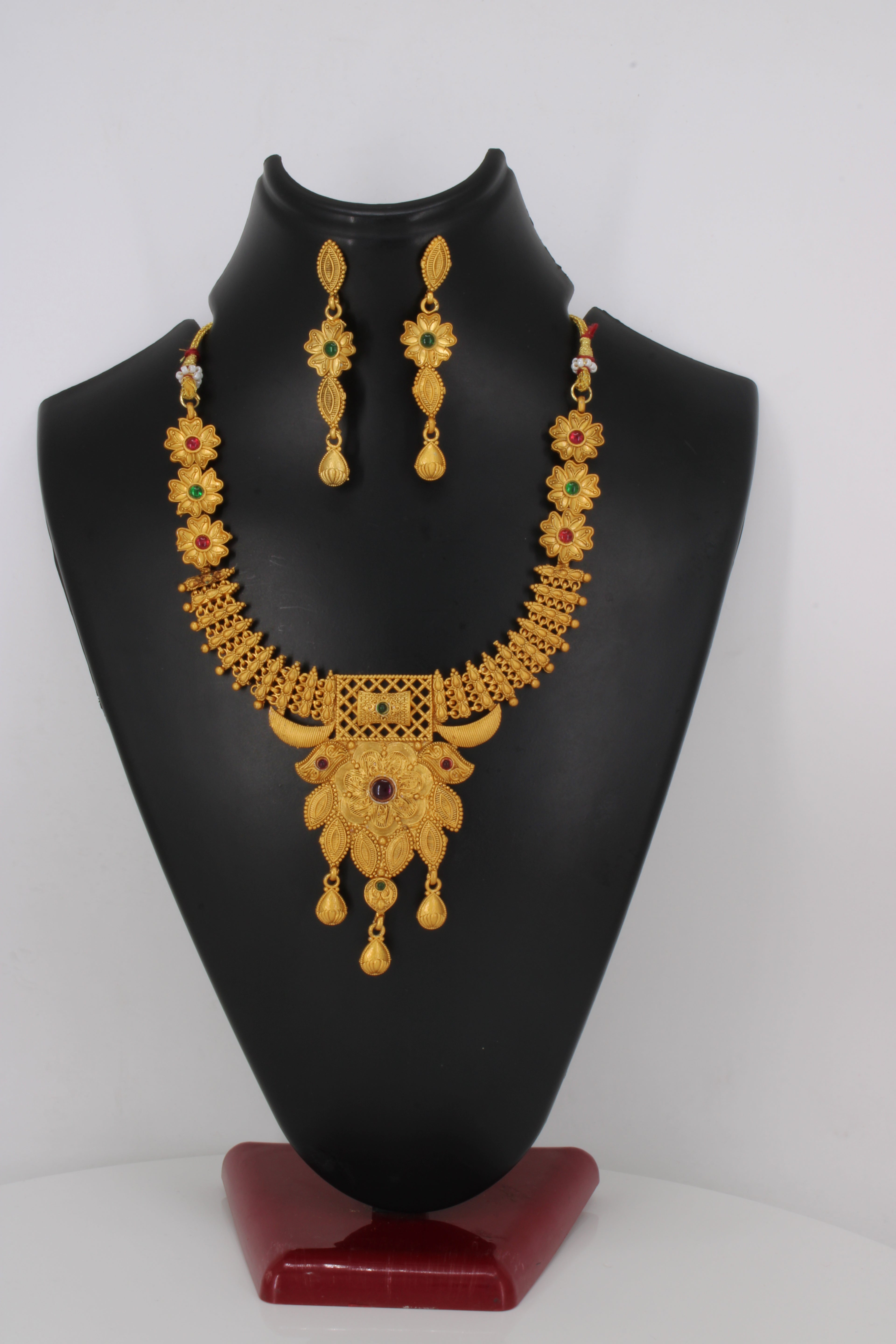 The Elegant Filigree Collection
