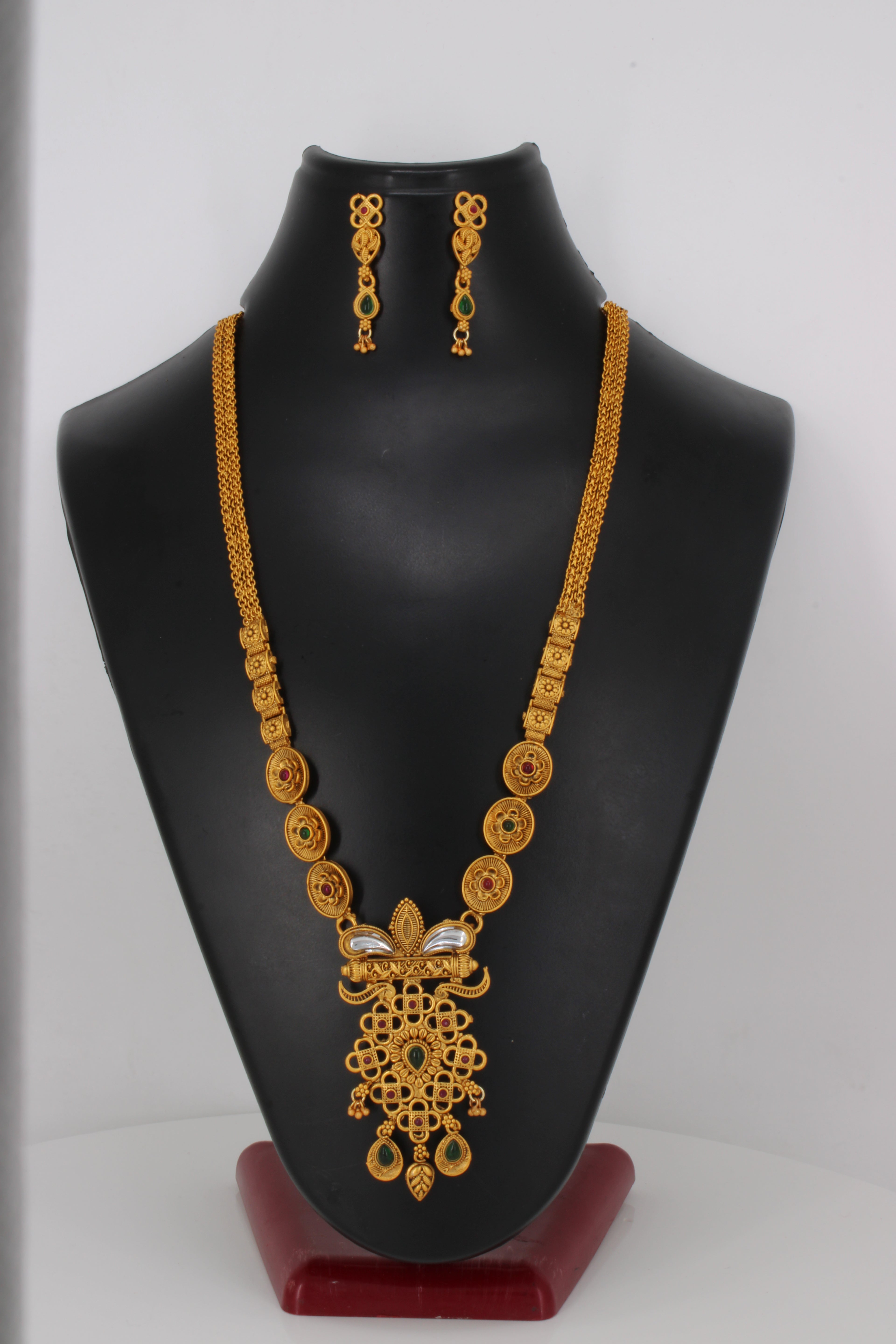 The Golden Rani Haar